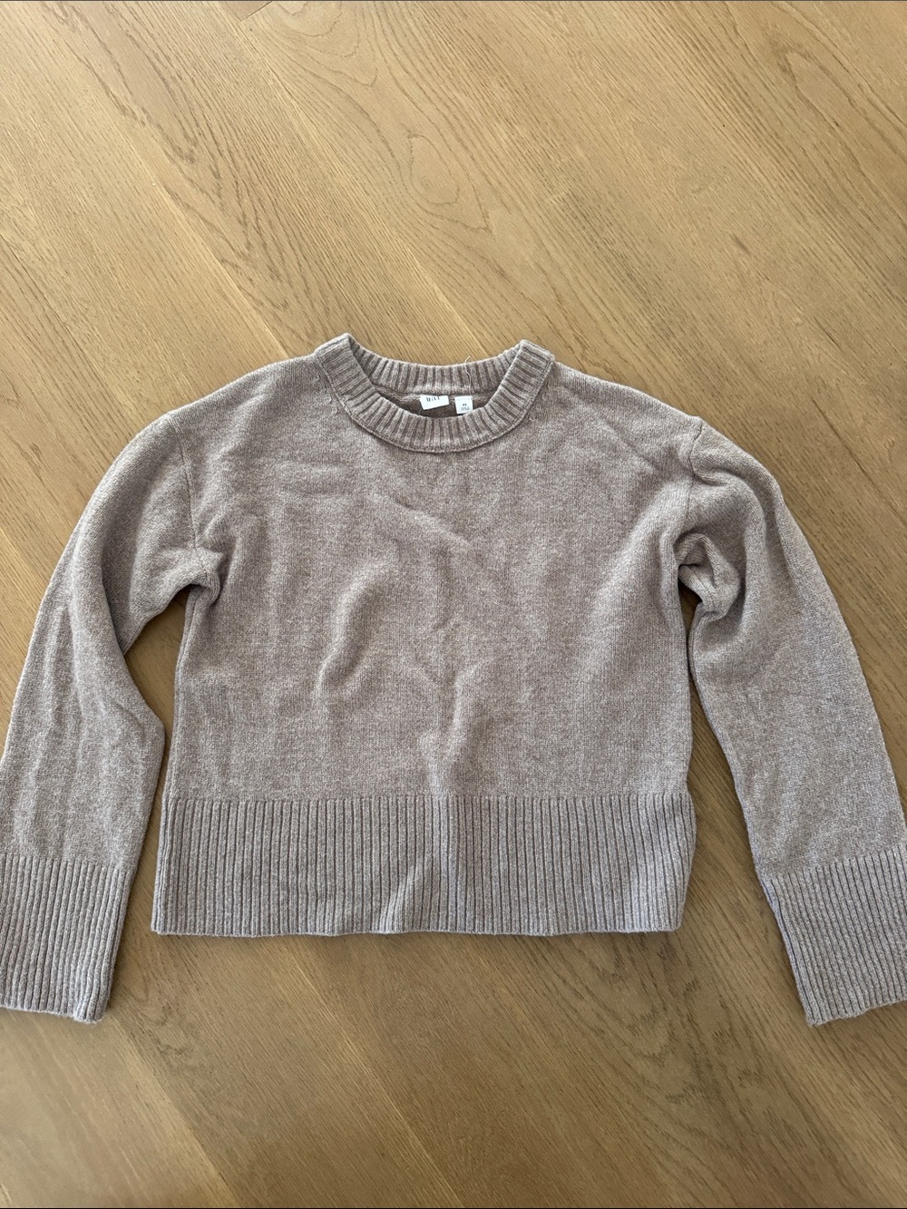 GAP Women's Crewneck Sweater in Taupe Heather
